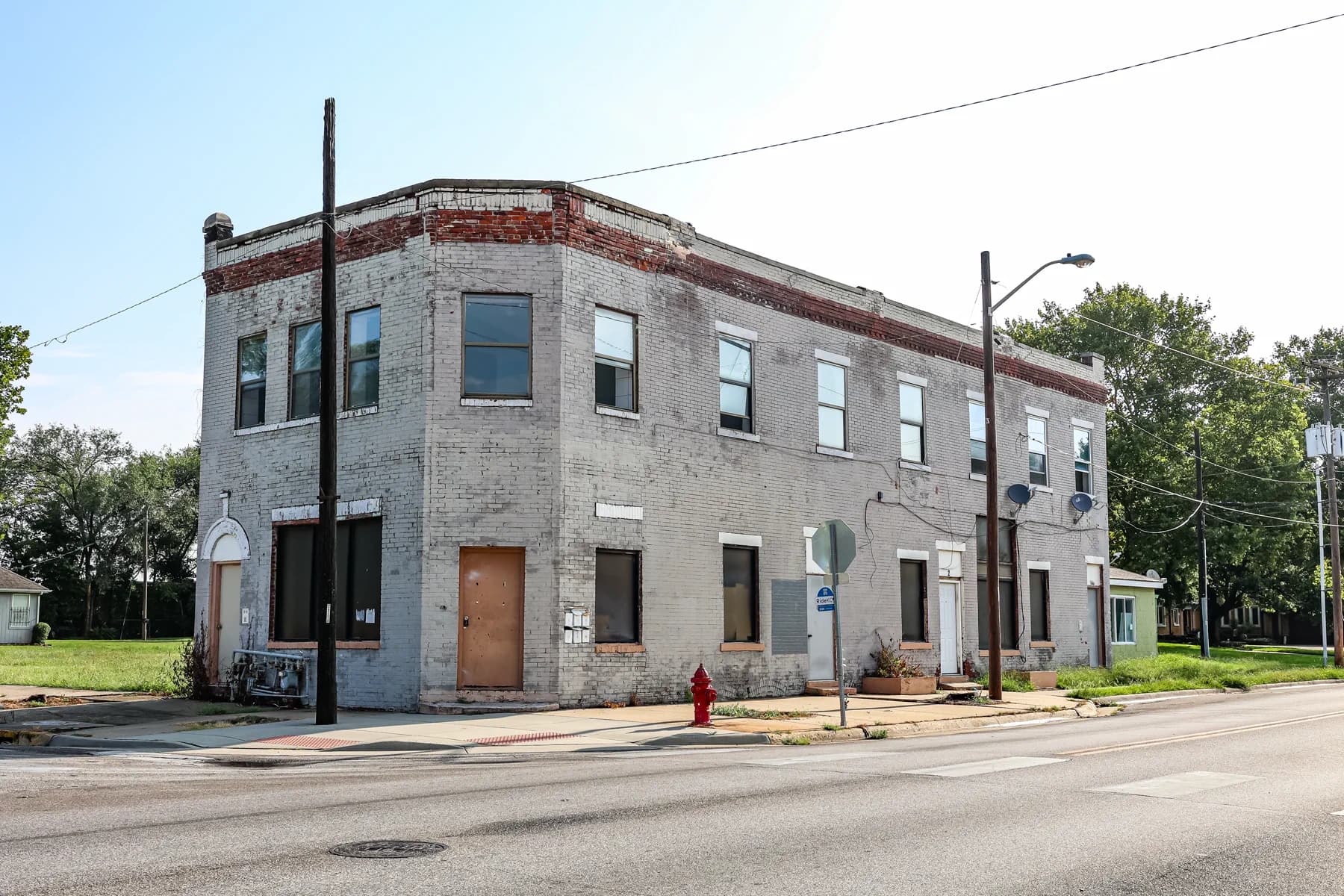 Commercial building at 1351 S 26th Street, view 2